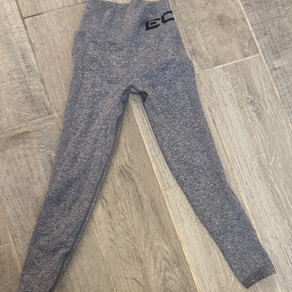 Womens ECHT Gray Leggings scrunch butt